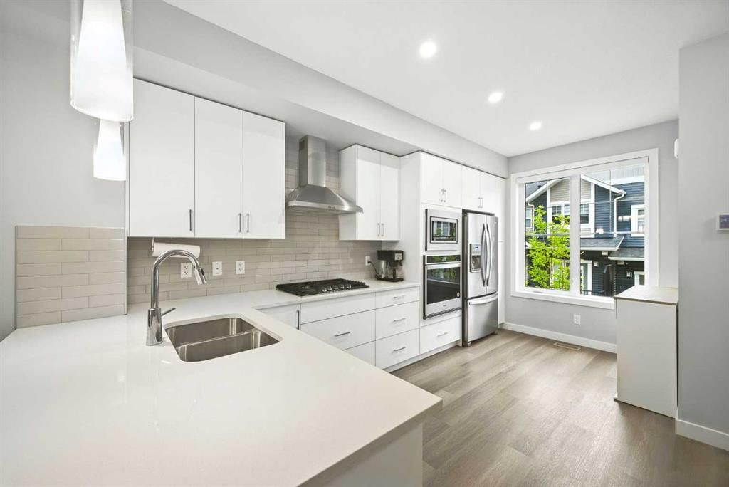 908 Sage Hill Grove NW, Calgary — photo 5 of 44