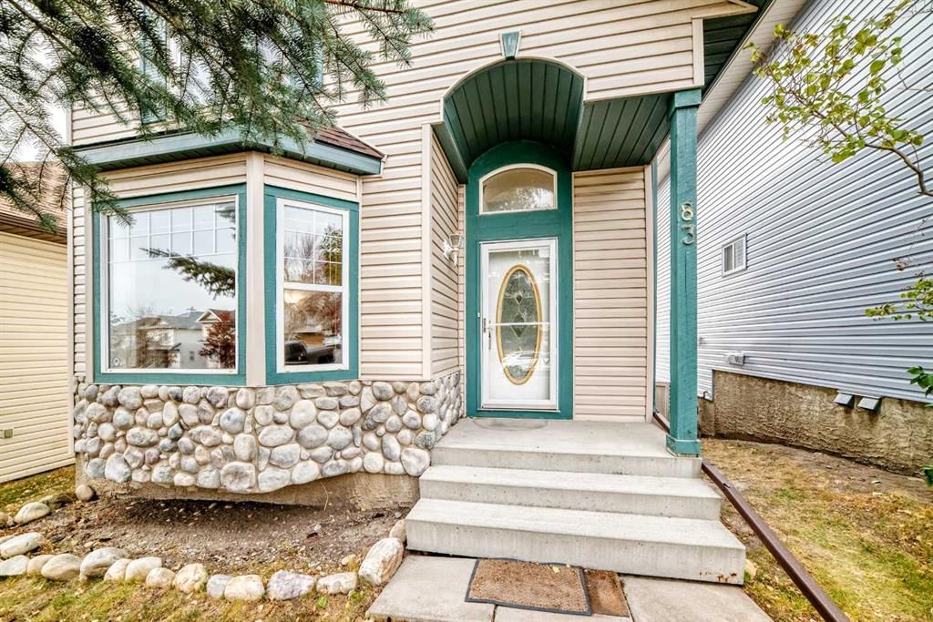 83 Harvest Gold Circle NE, Calgary — photo 2 of 48