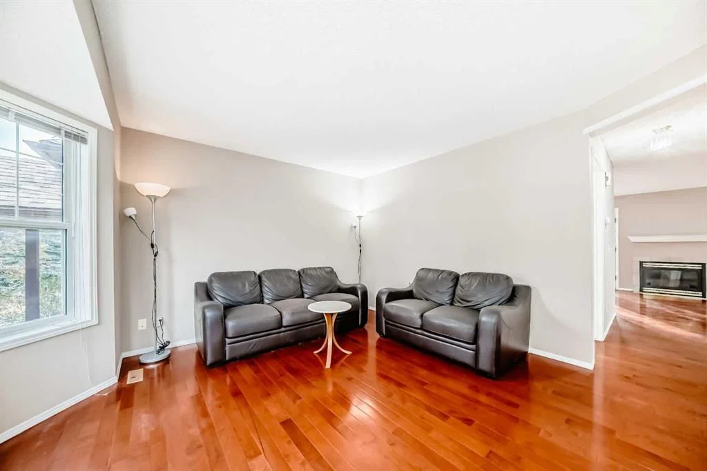 83 Harvest Gold Circle NE, Calgary — photo 4 of 48