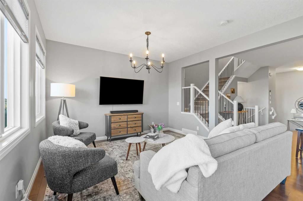 135 Evanscrest Way NW, Calgary — photo 3 of 43