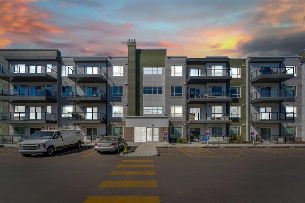 1311, 33 Carringham Gate NW, Calgary — main listing photo