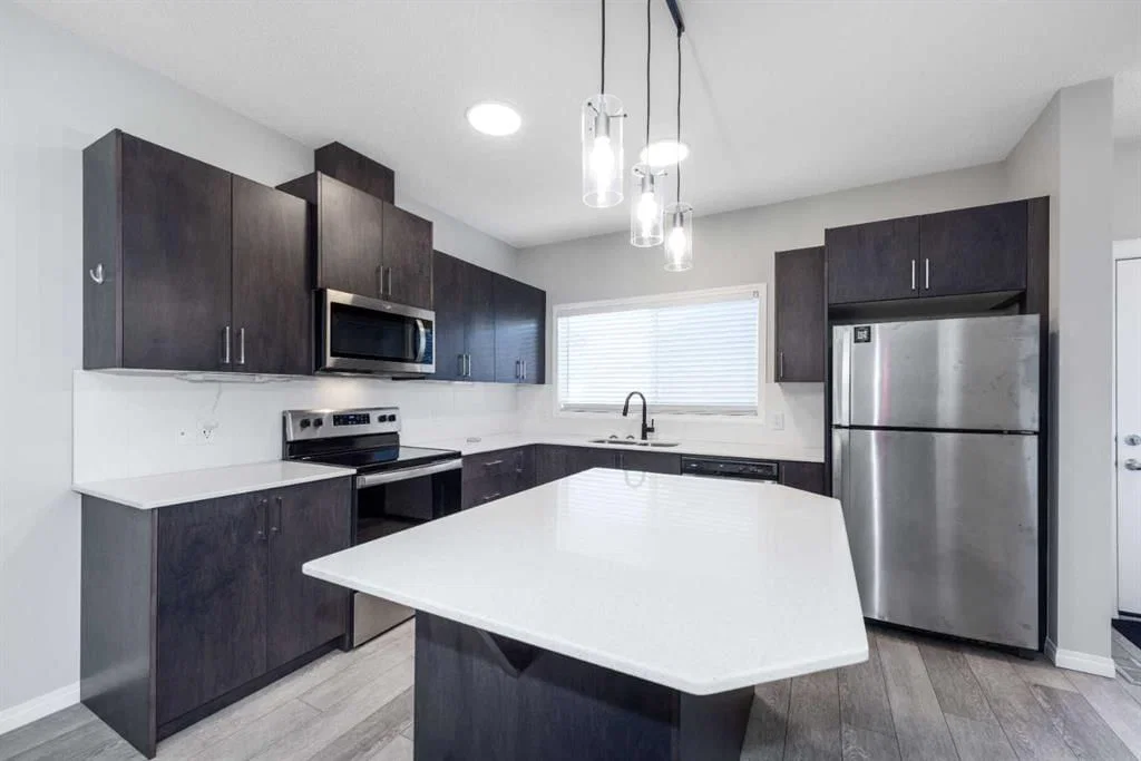 564 Legacy Circle SE, Calgary — photo 3 of 38