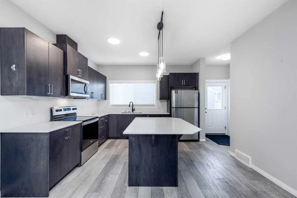 564 Legacy Circle SE, Calgary — photo 4 of 38