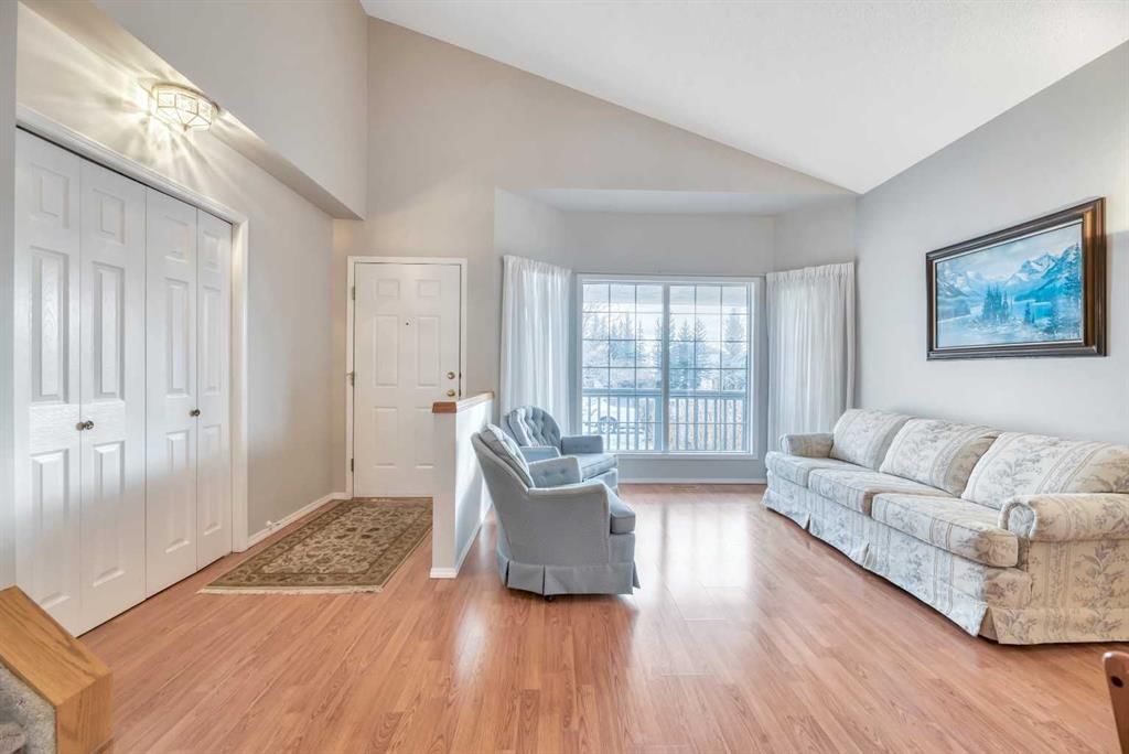 1234 Millview Drive SW, Calgary — photo 4 of 48