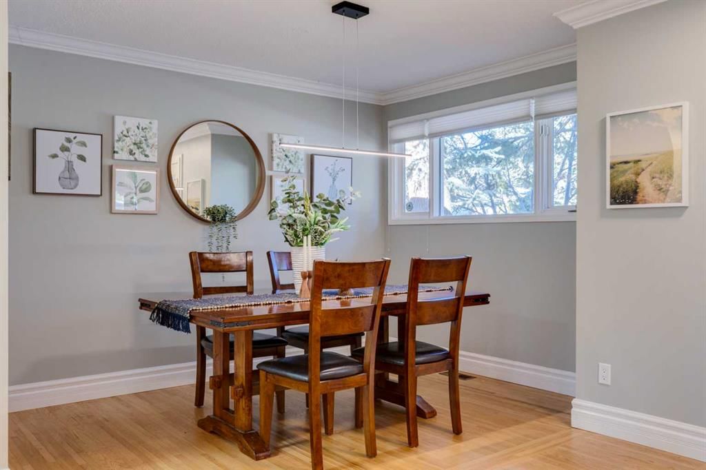 3235 Bearspaw Drive NW, Calgary — photo 5 of 36