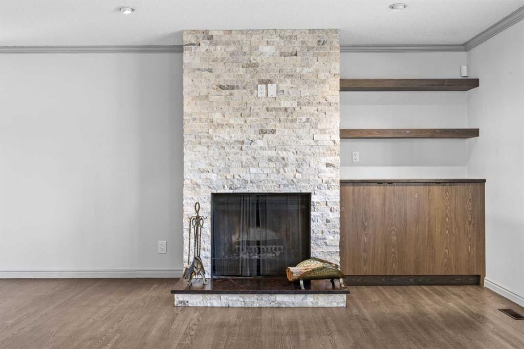 10444 Maplecreek Drive SE, Calgary — photo 5 of 43