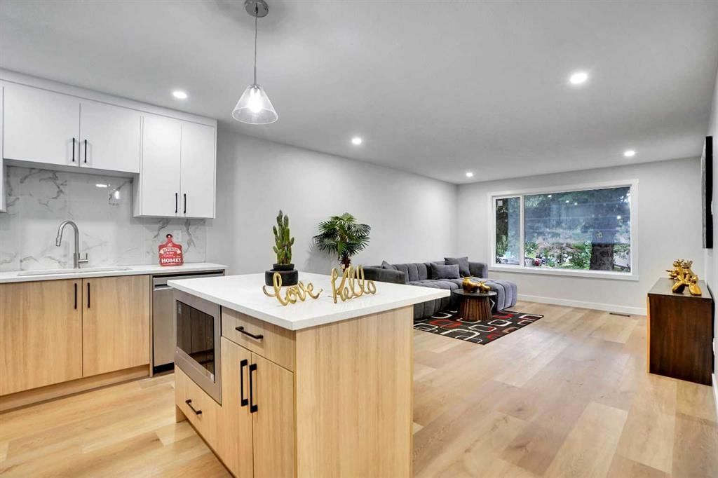 903B Queensland Drive SE, Calgary — photo 5 of 44