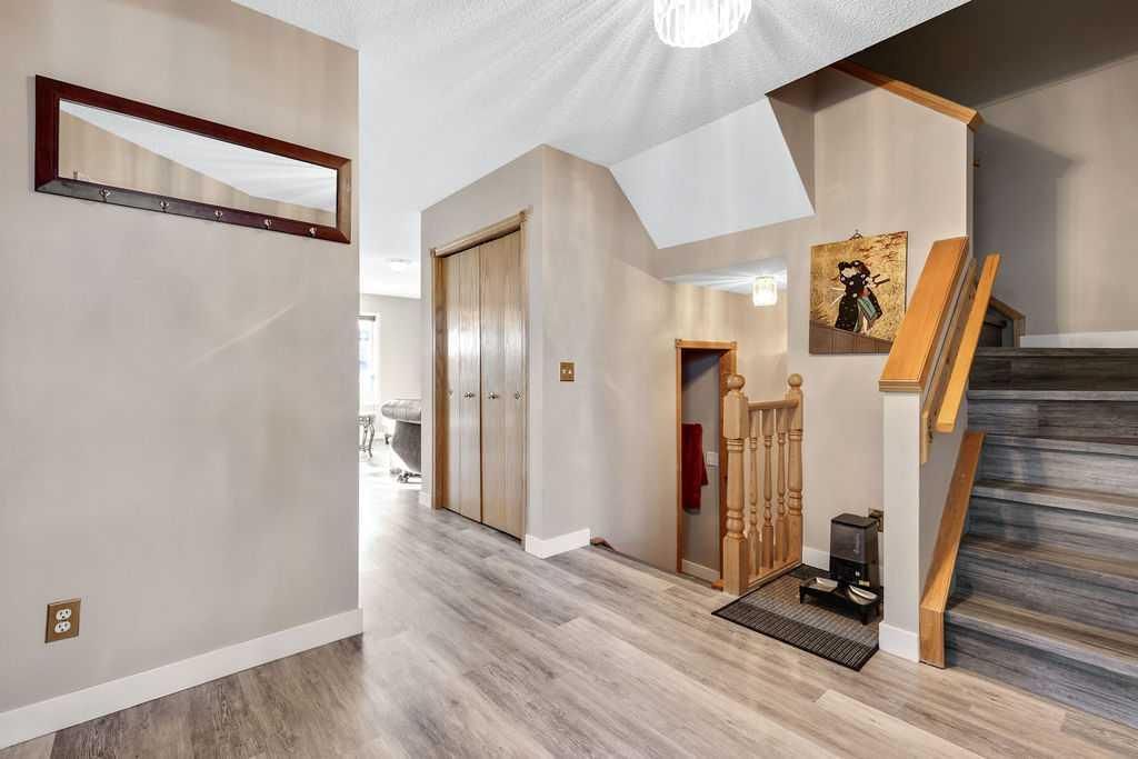 166 Harvest Rose Circle NE, Calgary — photo 3 of 30