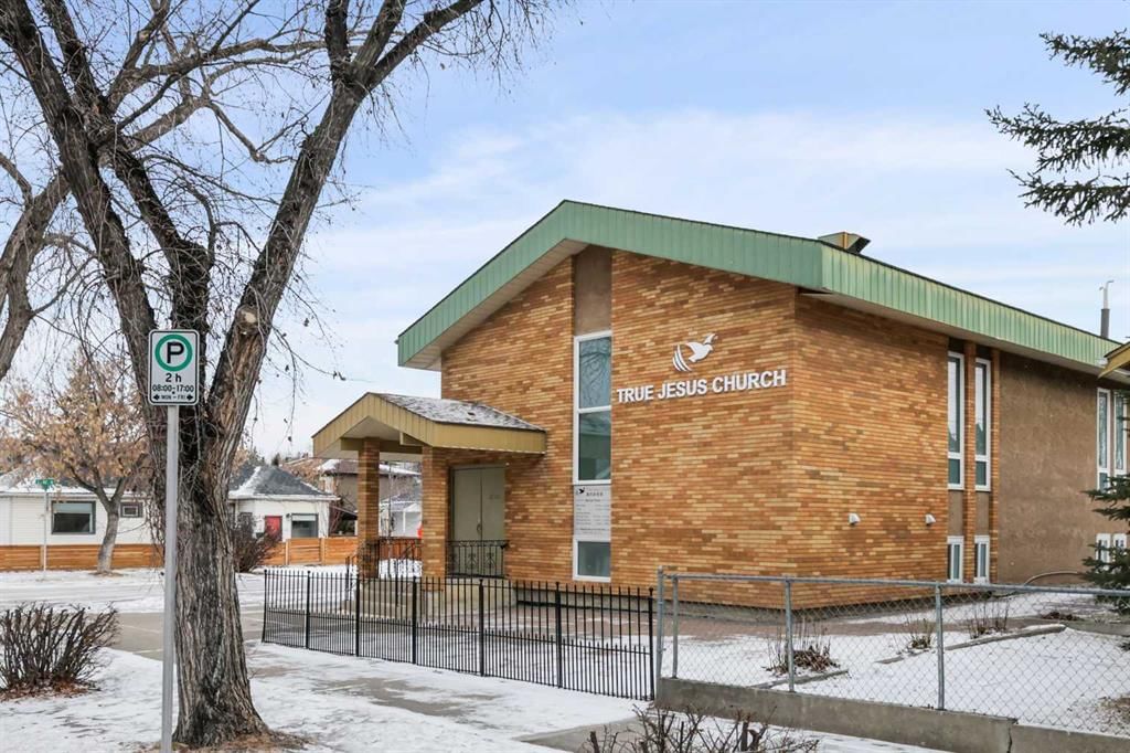 232 8A Street NE, Calgary — photo 2 of 41