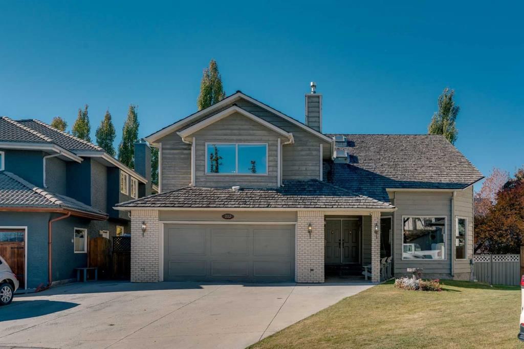 223 Shawnee Mews SW, Calgary — main listing photo