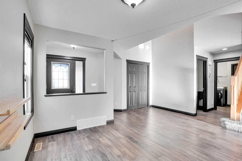 19 Copperleaf Terrace SE, Calgary — photo 5 of 50