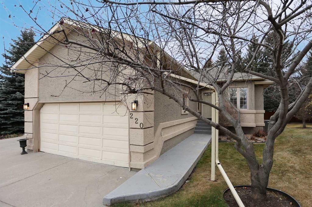 220 Silver Creek Mews NW, Calgary — main listing photo