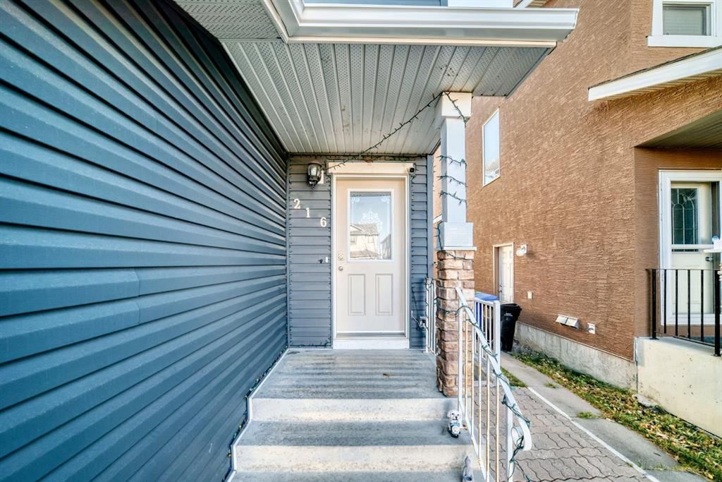 216 Saddlecrest Way NE, Calgary — photo 3 of 43