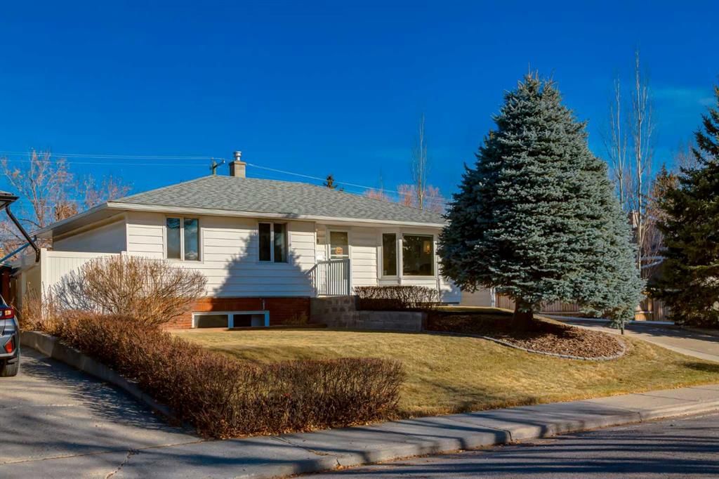 178 Windermere Road SW, Calgary — photo 3 of 48
