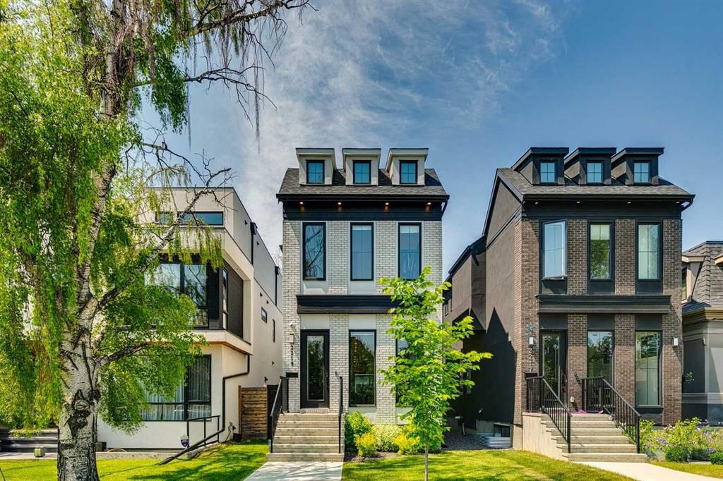 2219 32 Street SW, Calgary — main listing photo