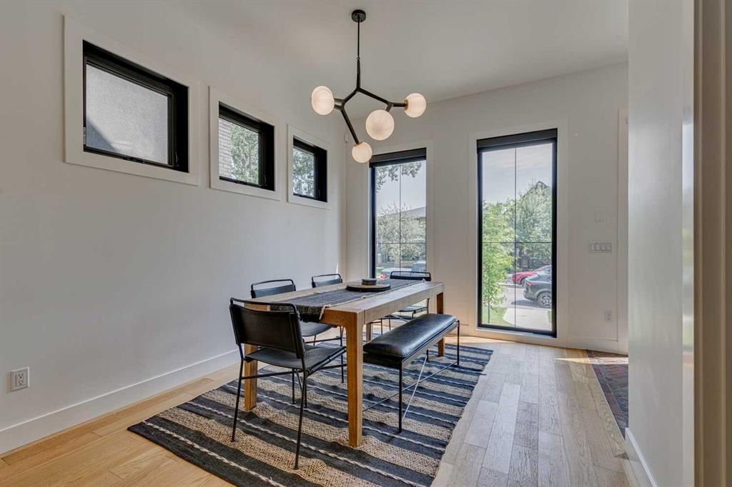 2219 32 Street SW, Calgary — photo 4 of 50