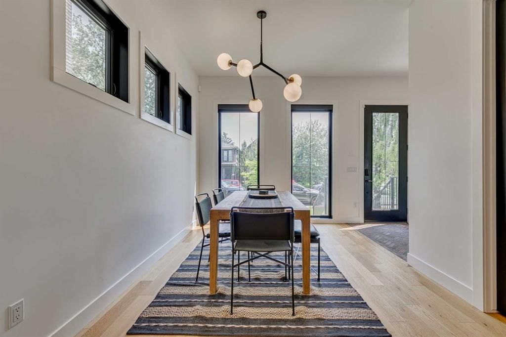 2219 32 Street SW, Calgary — photo 5 of 50