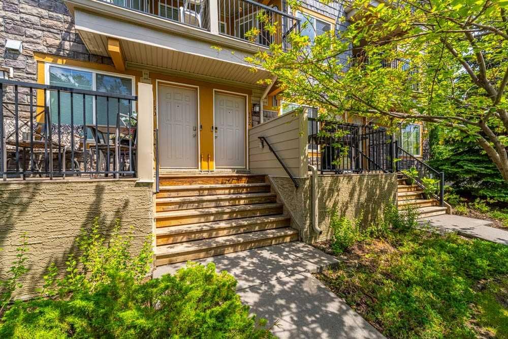 152 Mckenzie Towne Lane SE, Calgary — photo 5 of 35