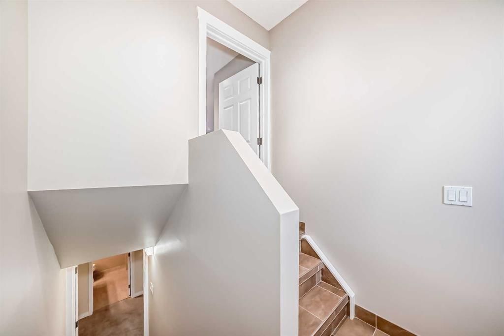6623 Lakeview Drive SW, Calgary — photo 2 of 50