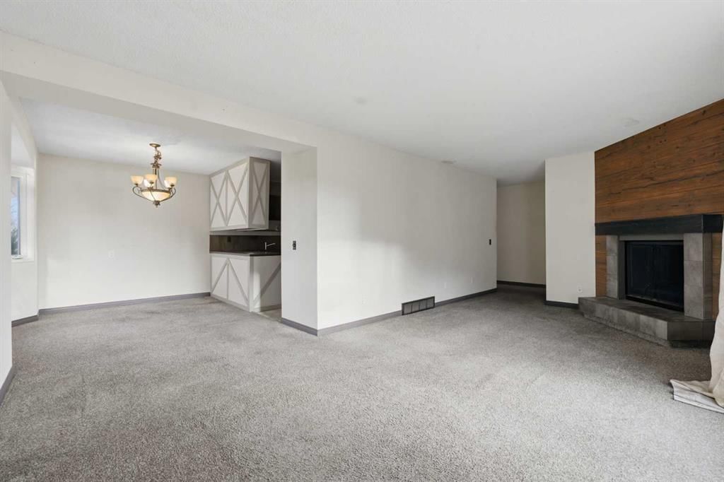 303 Pinestream Place NE, Calgary — photo 5 of 39