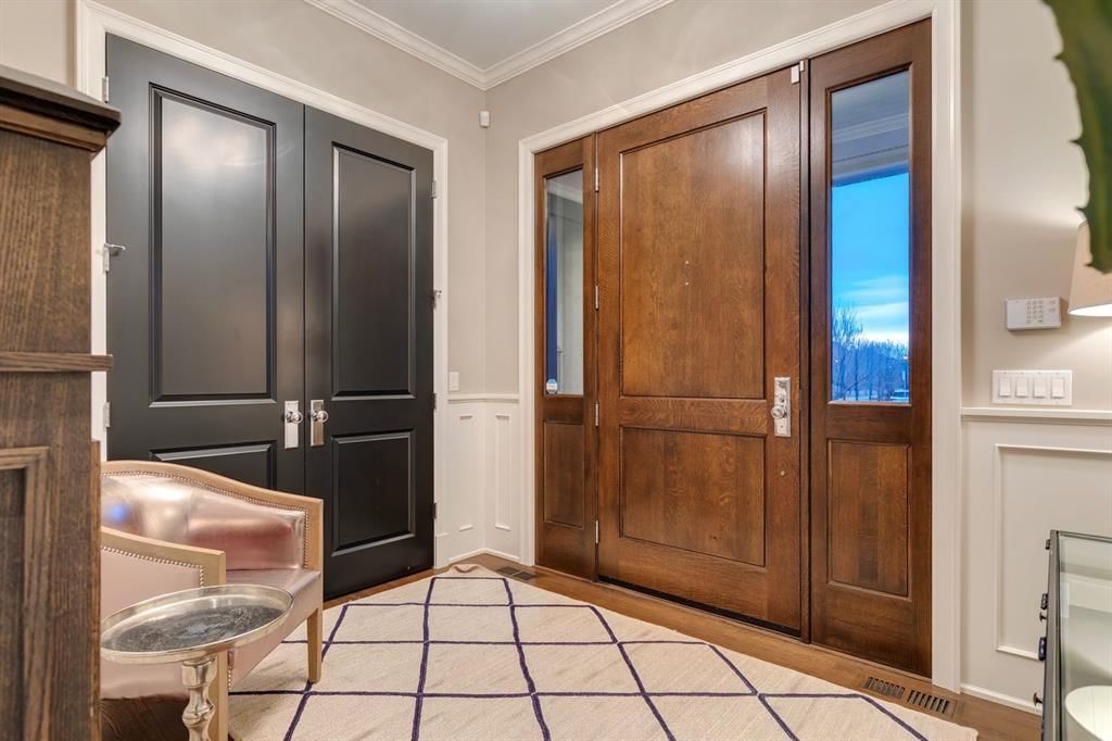40 Mary Dover Drive SW, Calgary — photo 3 of 50
