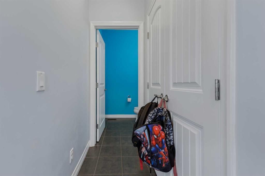 505 Redstone Drive NE, Calgary — photo 5 of 49