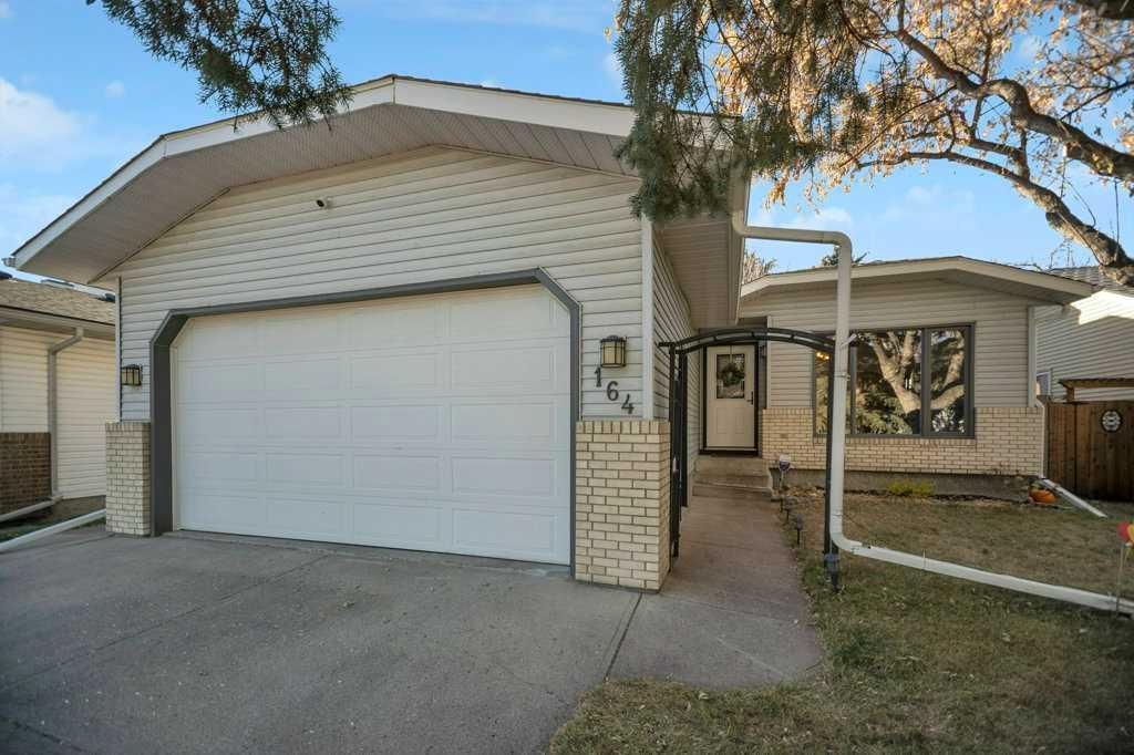 164 Mckerrell Crescent SE, Calgary — main listing photo