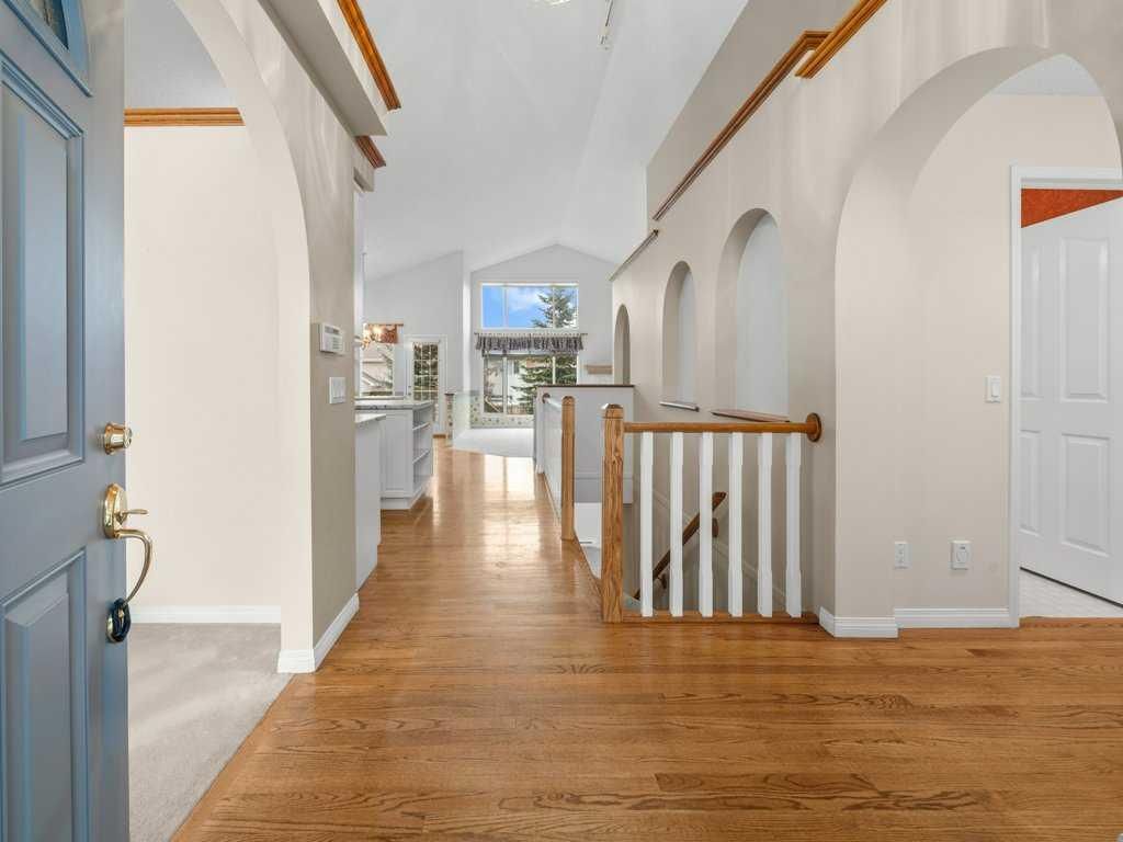 38 Tuscany Hills Road NW, Calgary — photo 2 of 41