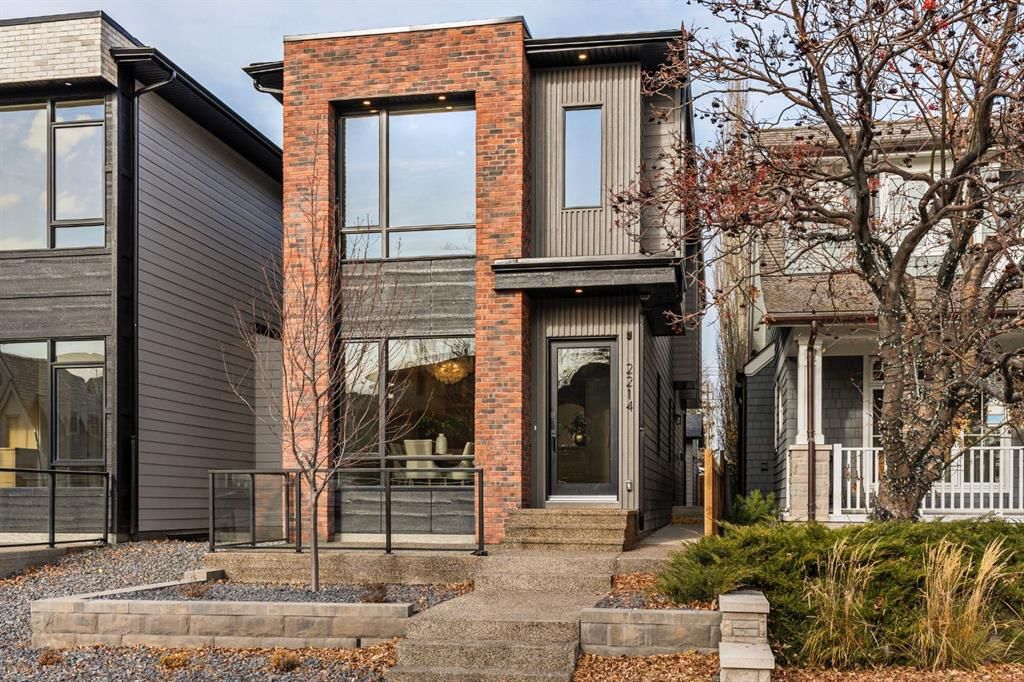 2214 12 Avenue NW, Calgary — main listing photo