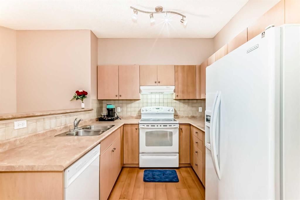 2115, 1140 Taradale Drive NE, Calgary — photo 5 of 28