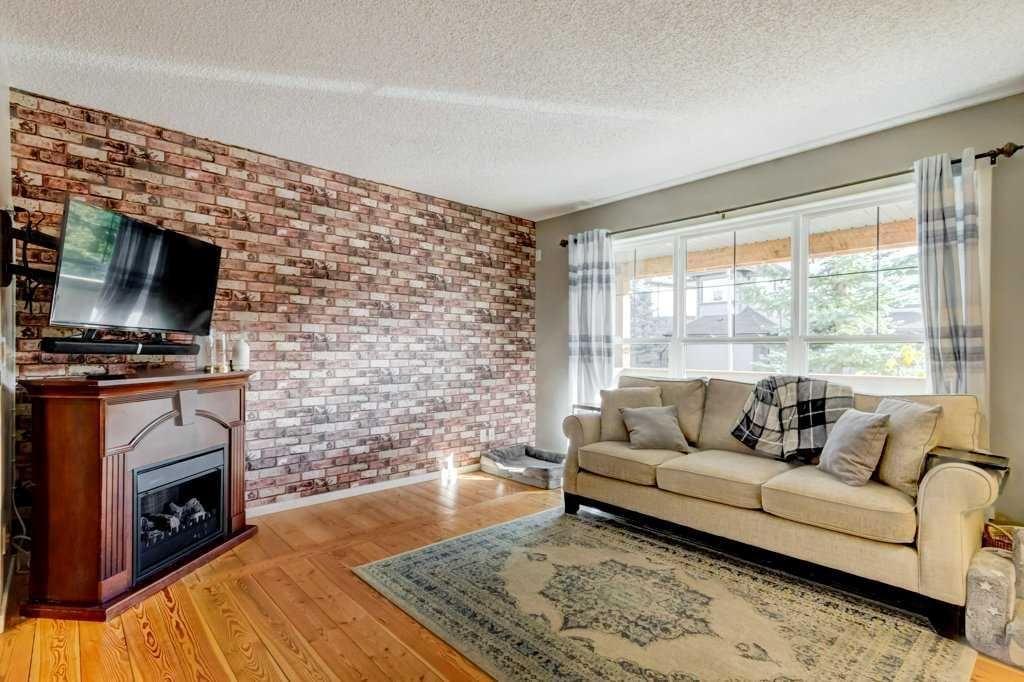107 Walden Terrace SE, Calgary — photo 3 of 34