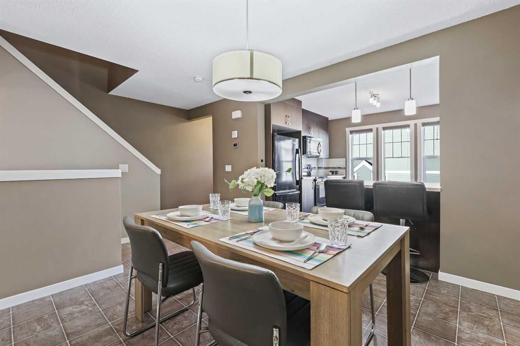 313 Auburn Bay Circle SE, Calgary — photo 3 of 36