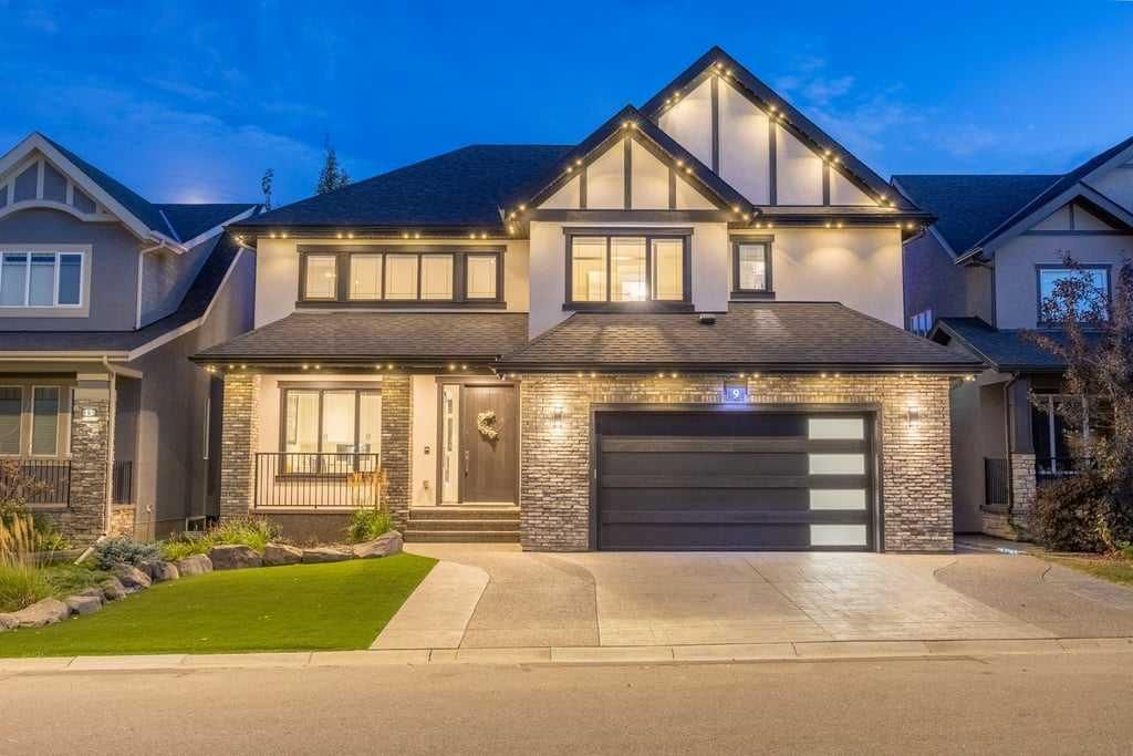 9 Westland Crescent SW, Calgary — main listing photo