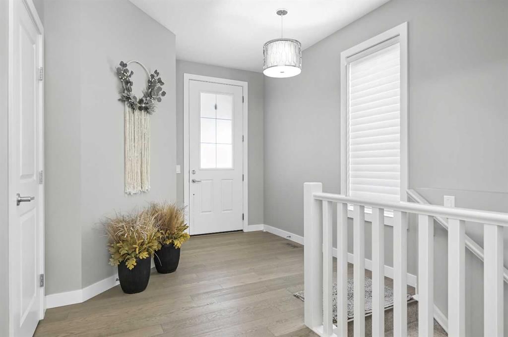 224 Cranbrook Drive SE, Calgary — photo 3 of 49