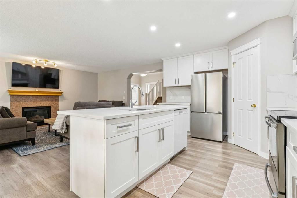 167 Panamount Heights NW, Calgary — photo 4 of 32