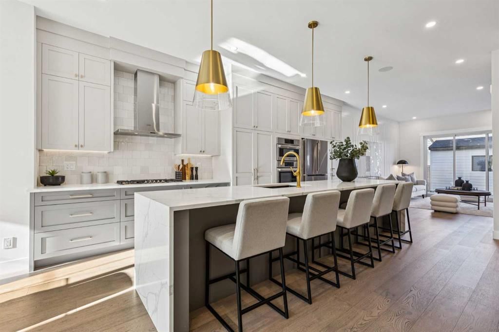 1726 19 Avenue NW, Calgary — main listing photo