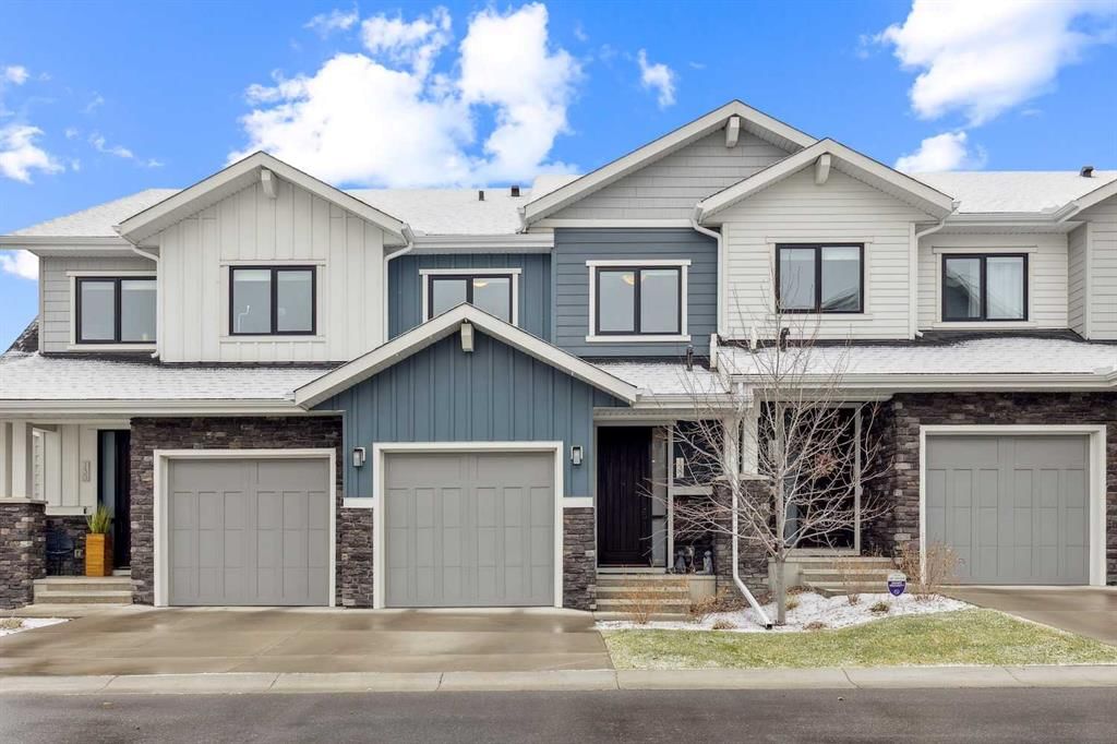 132 Crestridge Common SW, Calgary — photo 3 of 42