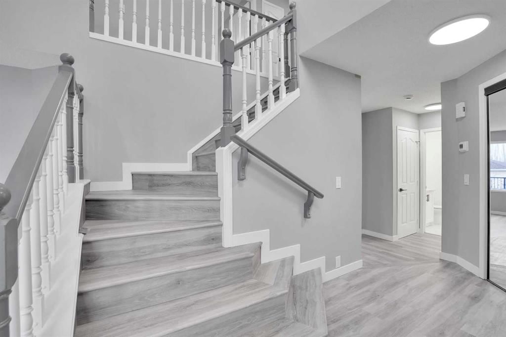 195 Mt Reliant Place SE, Calgary — photo 3 of 50