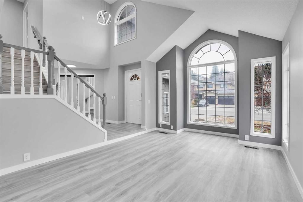 195 Mt Reliant Place SE, Calgary — photo 5 of 50