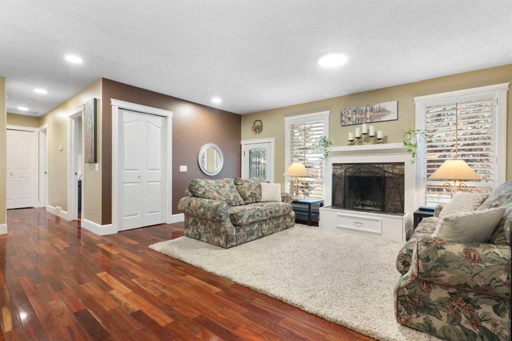 431 Queensland Circle SE, Calgary — main listing photo