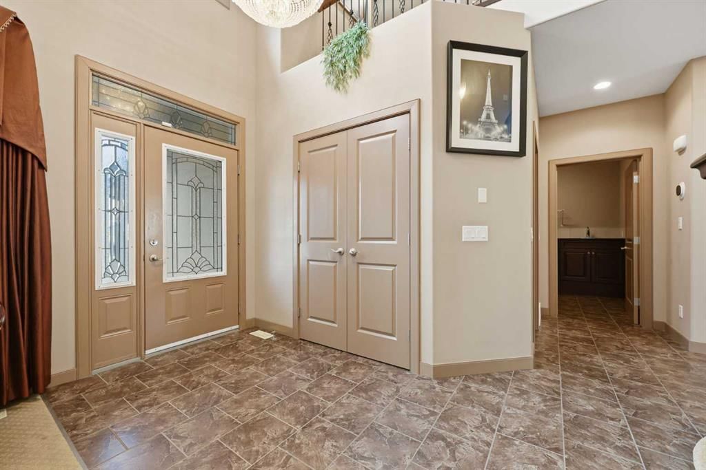 1871 Panatella Boulevard NW, Calgary — photo 5 of 36