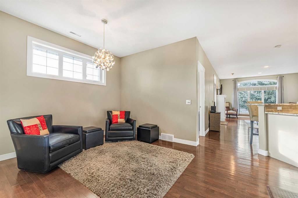 1302, 8000 Wentworth Drive SW, Calgary — photo 5 of 30