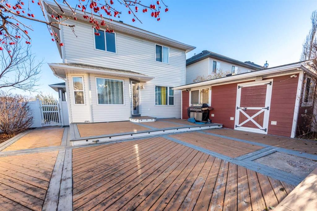 25 Hidden Valley Manor NW, Calgary — photo 3 of 41