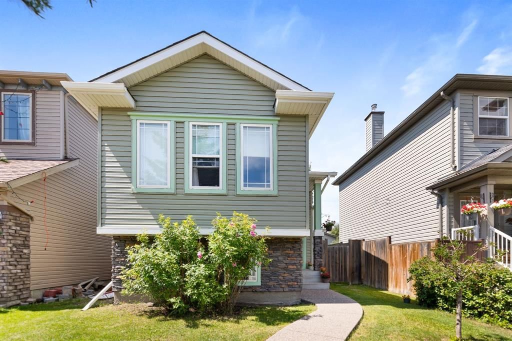 232 Covebrook Close NE, Calgary — main listing photo