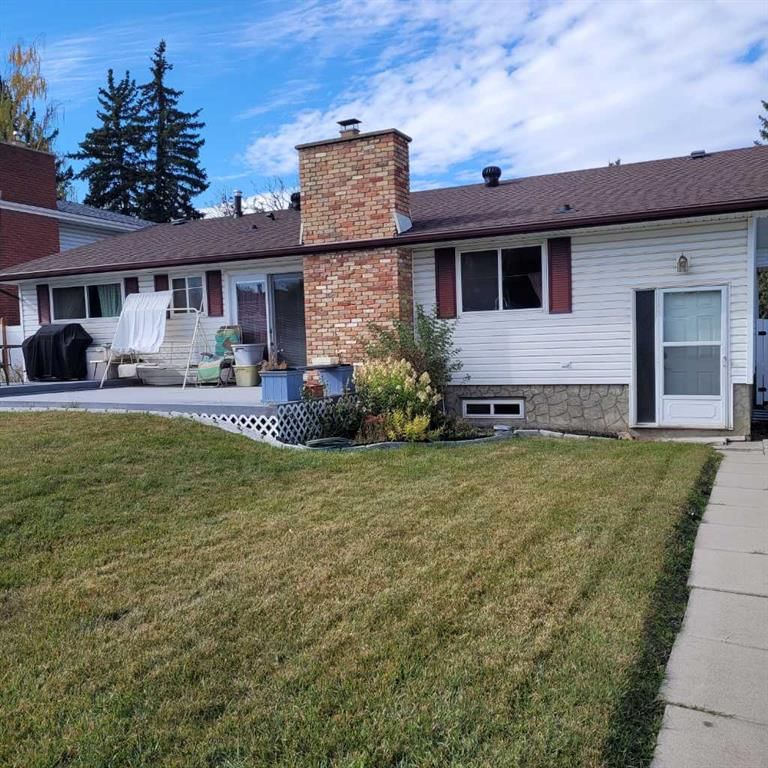 12008 Elbow Drive SW, Calgary — photo 2 of 44