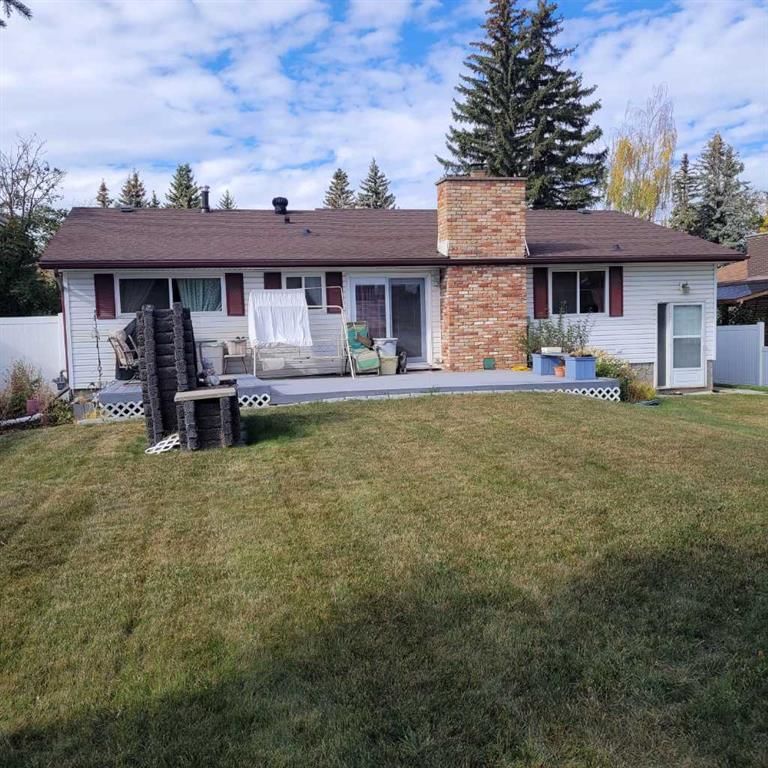 12008 Elbow Drive SW, Calgary — photo 4 of 44