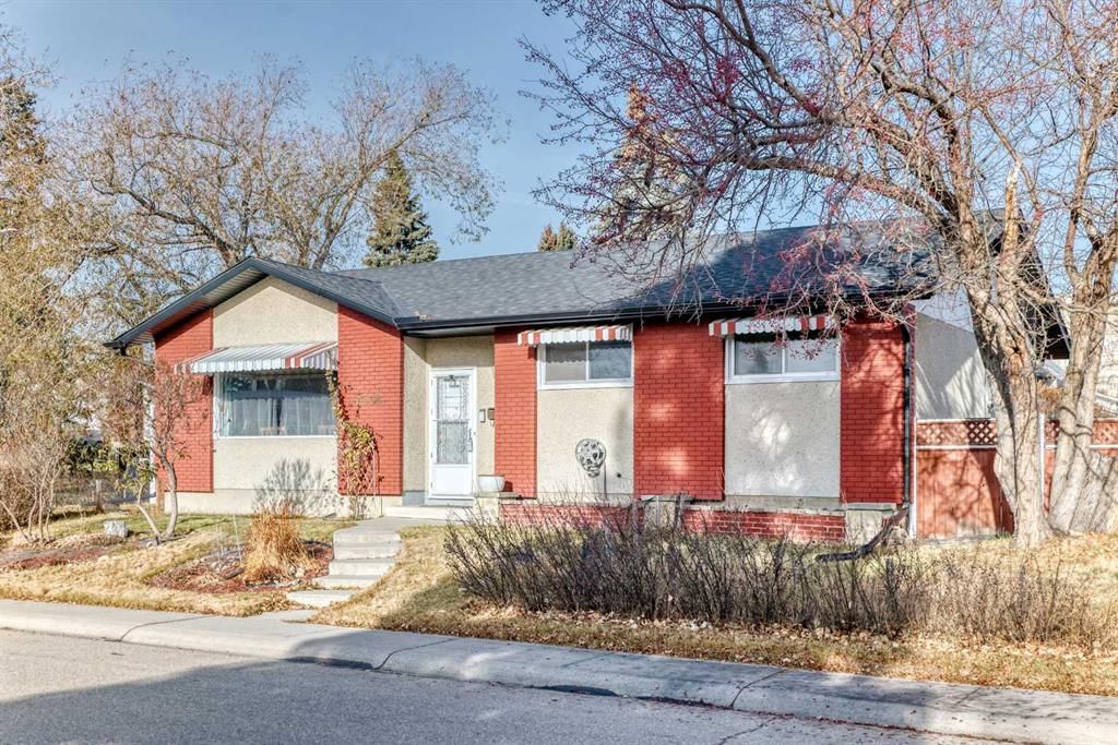 4508 Vandergrift Crescent NW, Calgary — photo 2 of 49