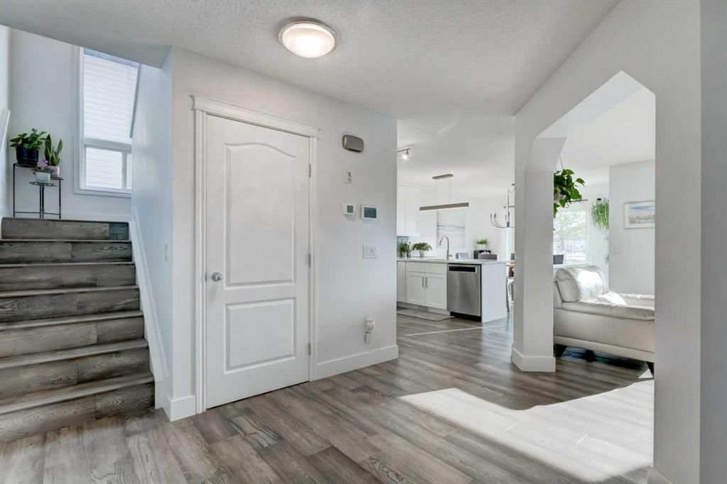 114 Chapalina Park Crescent SE, Calgary — photo 3 of 43