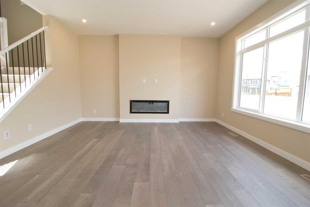 63 Sunrise Heath, Cochrane — photo 4 of 32