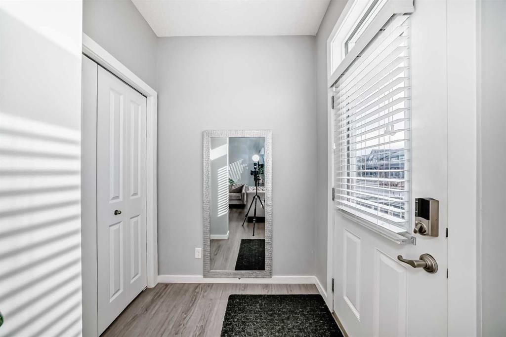 1349 Legacy Circle SE, Calgary — photo 4 of 49